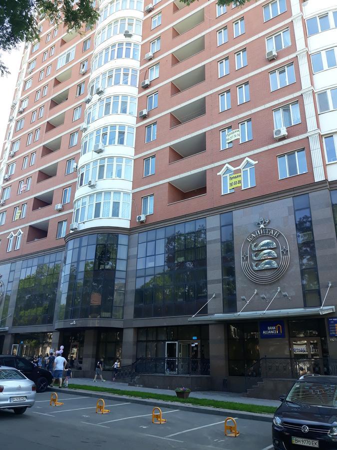Капитан Odessa Ngoại thất bức ảnh